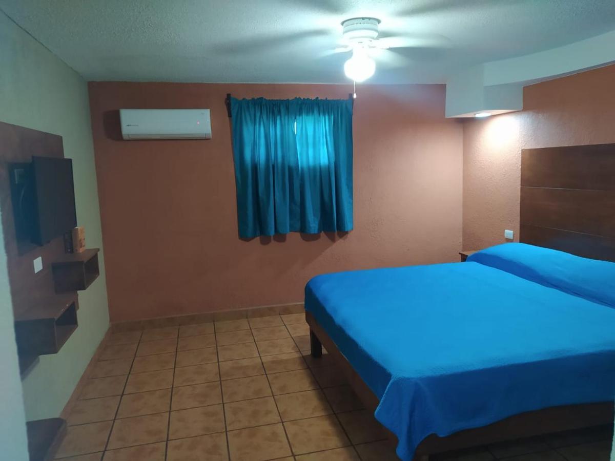 Hotel Posada Del Rey Matamoros  Buitenkant foto